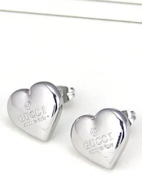 Fashion Jewelry Silver Plated
Heart Logo G-Luxury Stud Earrings